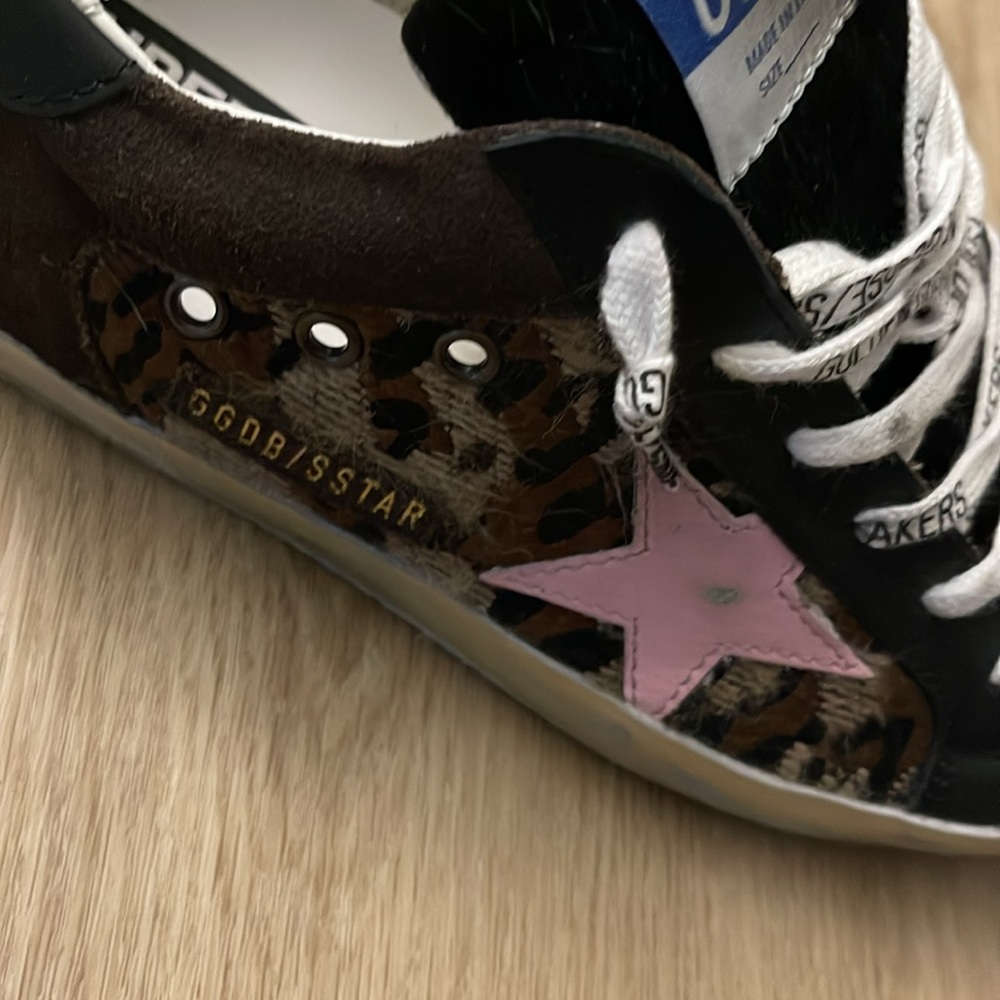 Authentic Golden Goose Superstar -Never Worn - Picture 2 of 9